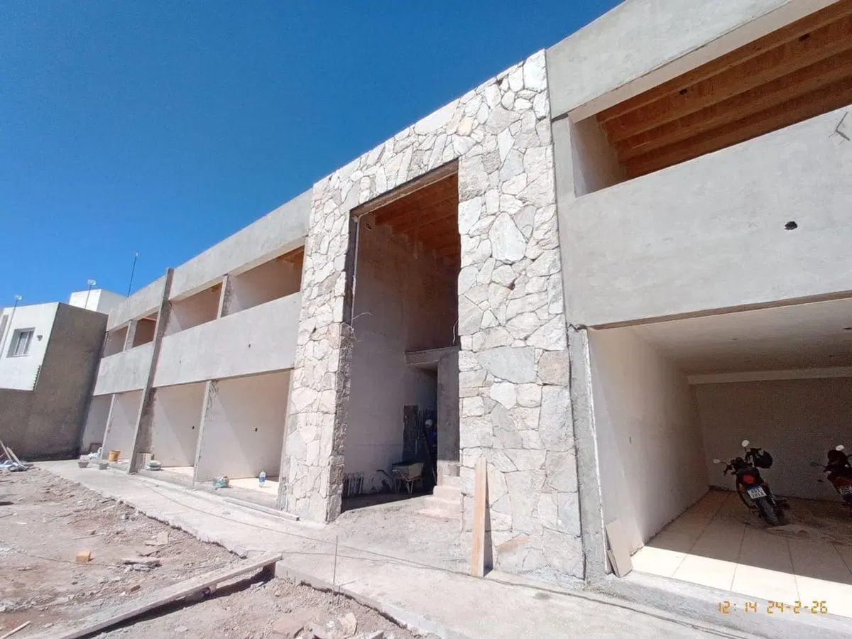 VENTA LOCAL COMERCIAL EN POZO GUAYMALLEN 3