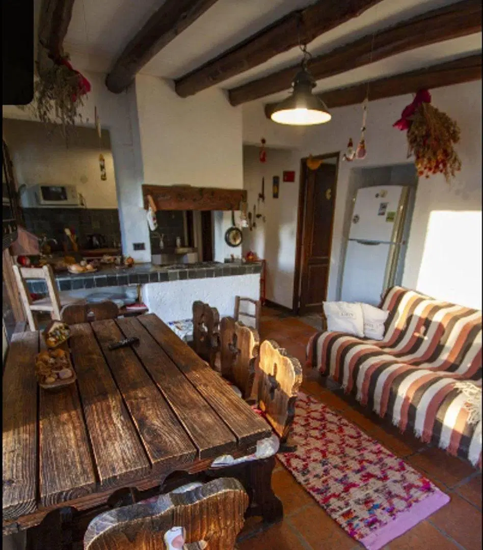 Casa en venta en B° Cordón del Plata con quincho 5