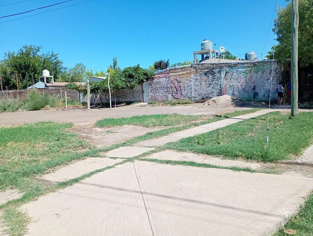 TERRENO EN VENTA EN GUAYMALLEN 8