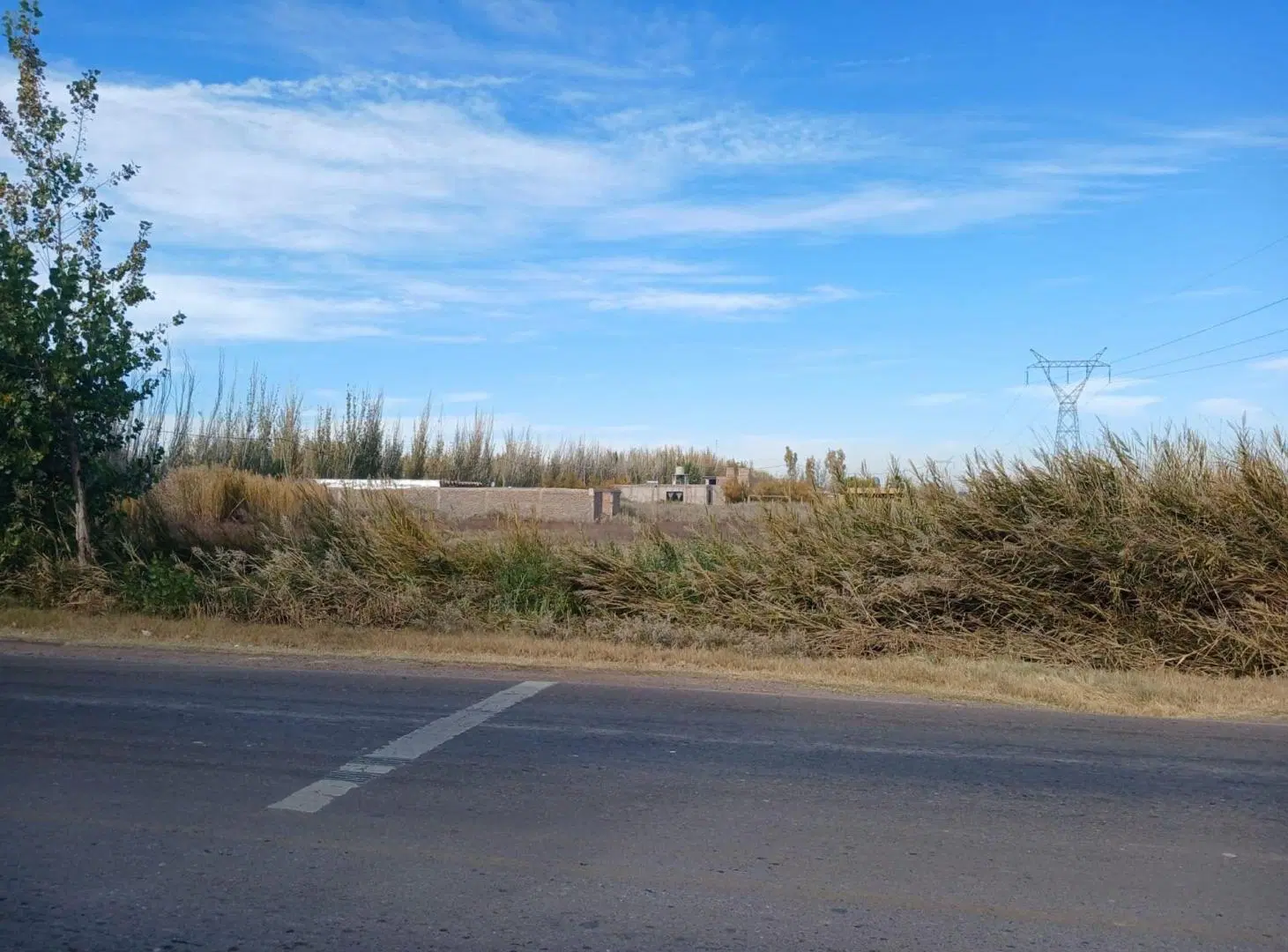 VENTA TERRENO ESQUINA EXCELENTE UBICACIÓN GLLÉN 2