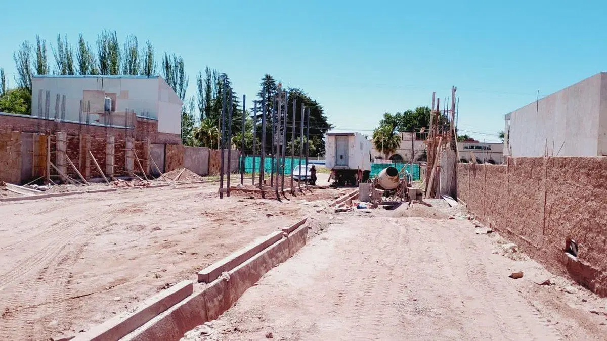 VENTA  LOTE LATERAL JUAN JOSE PASO LUJAN 3