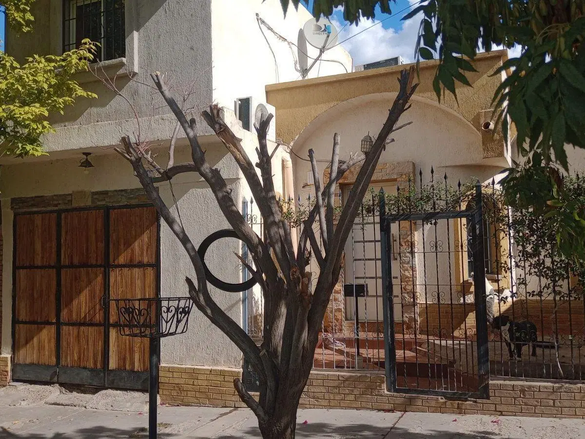 CASA EN VENTA- LAS HERAS 2