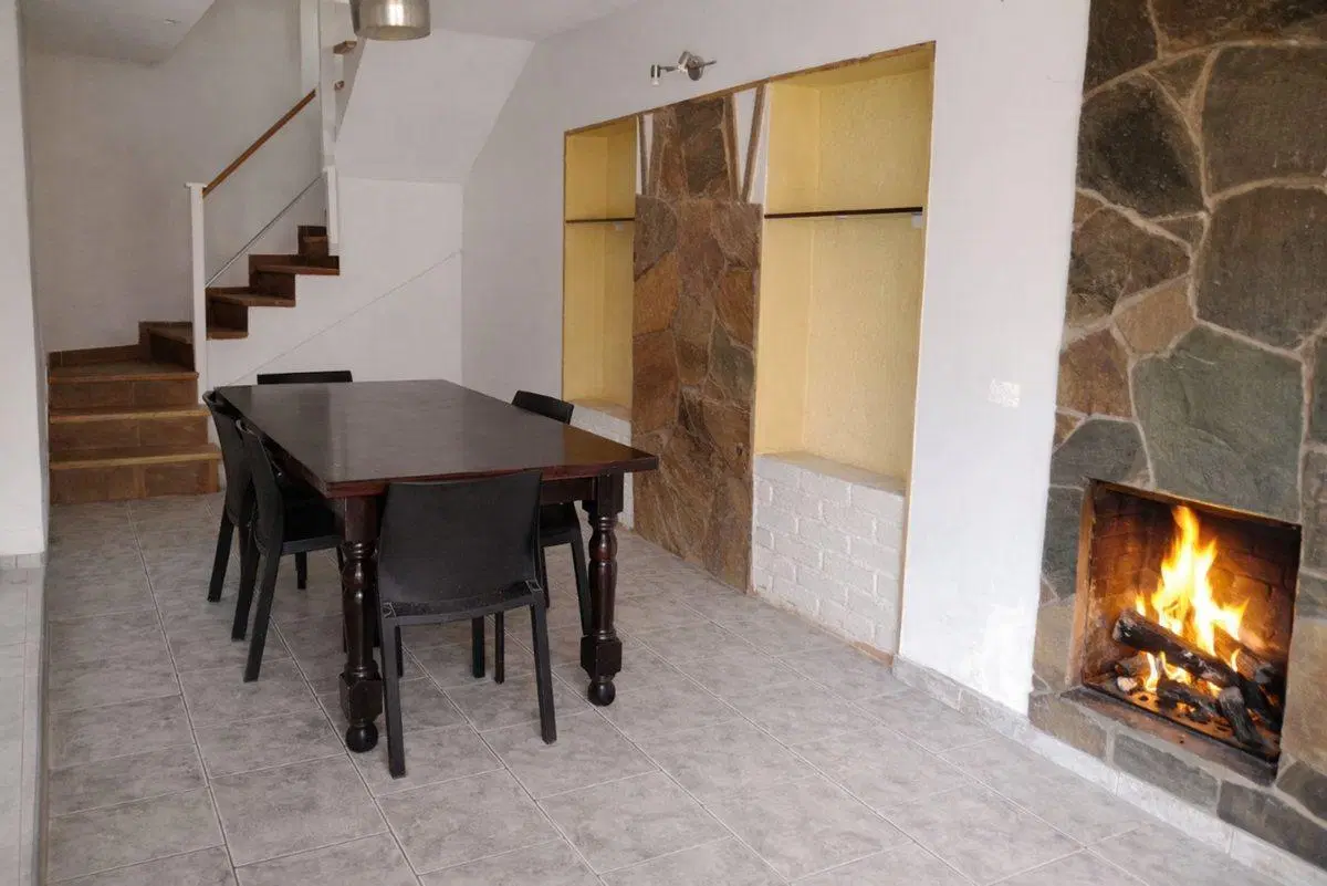 CASA EN VENTA- LAS HERAS 4