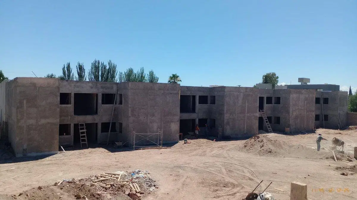 DEPARTAMENTOS EN VENTA- LATERAL CALLE PASO- LUJAN 5