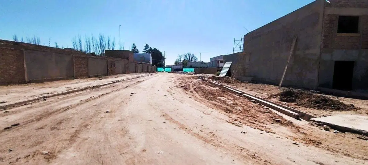 DEPARTAMENTOS EN VENTA- LATERAL CALLE PASO- LUJAN 2