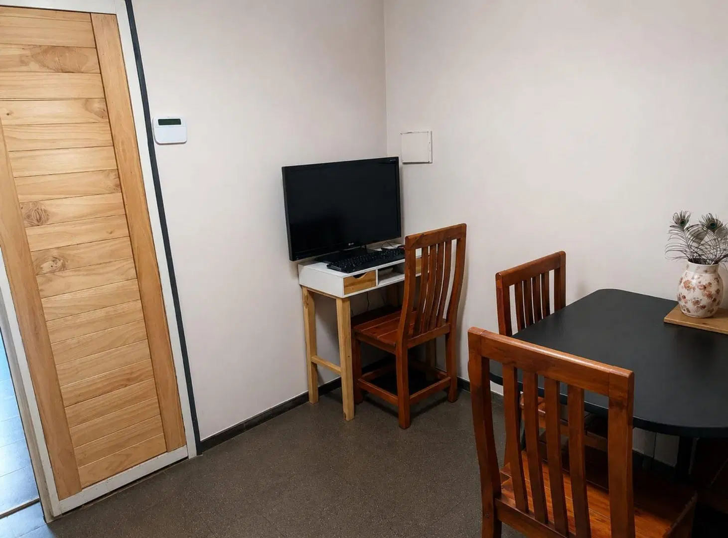 VENTA CASA, excelente ubicacion , Guaymallen 3