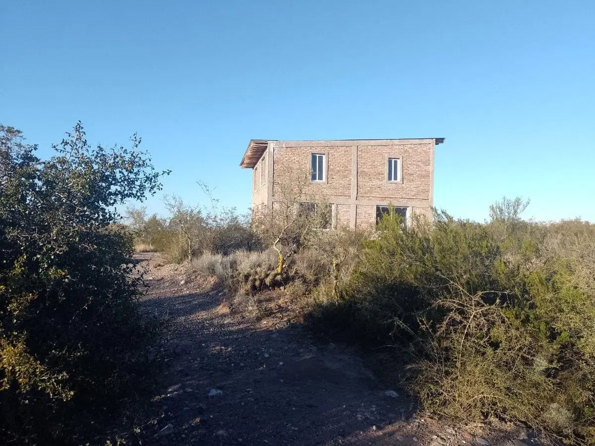 VENTA CASA EN CONSTRUCCION, LUJAN DE CUYO 3
