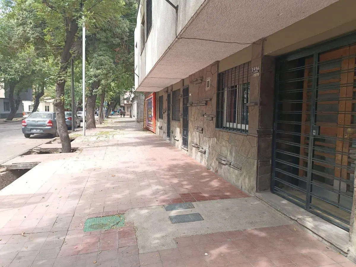 DEPARTAMENTO PB 3 DORM. CENTRO, FEDERICO MORENO 4
