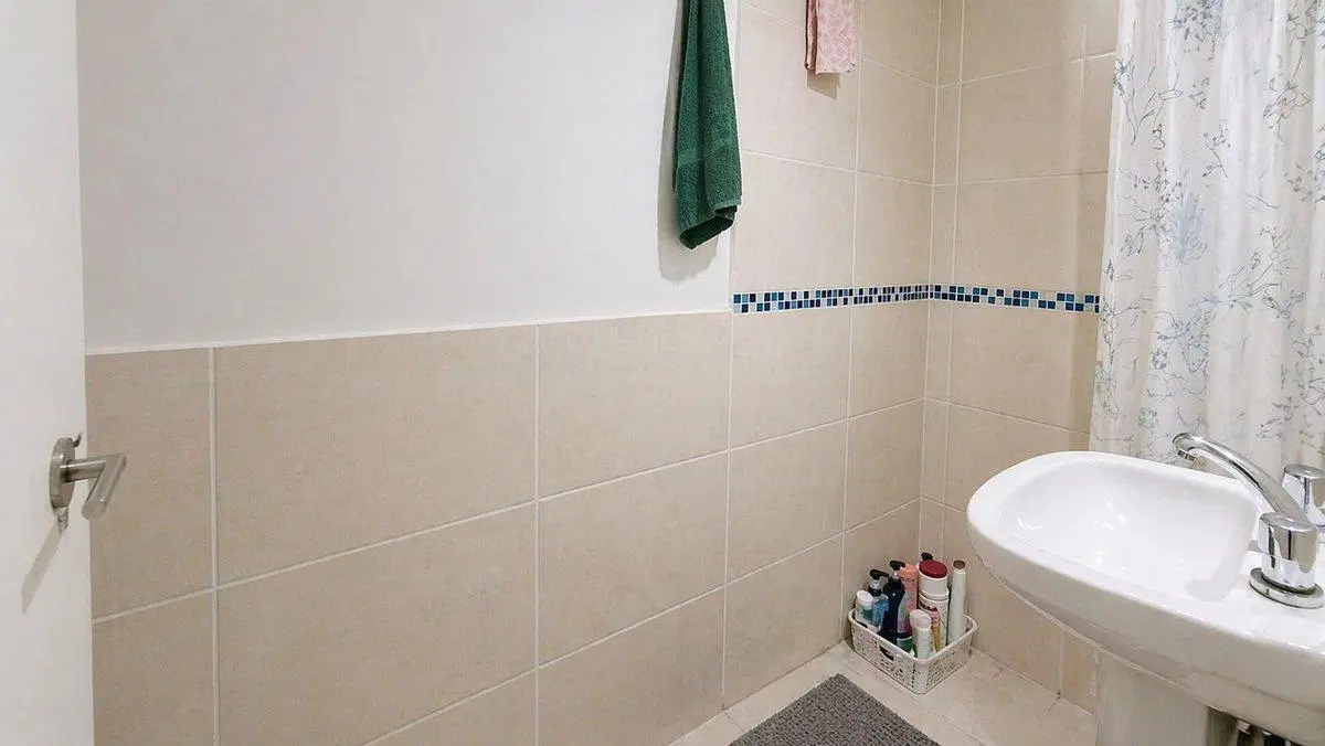 VENTA CASA 5 DORMITORIOS C/DPTO -PILETA Guaymallén 5