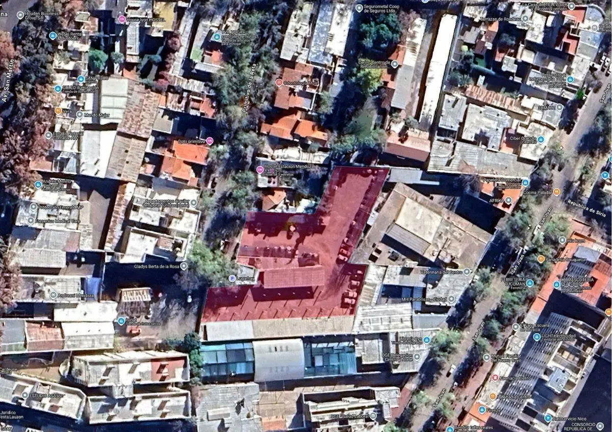 Terreno en venta en pleno centro de Mendoza 2