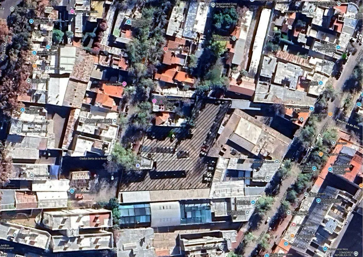 Terreno en venta en pleno centro de Mendoza 4