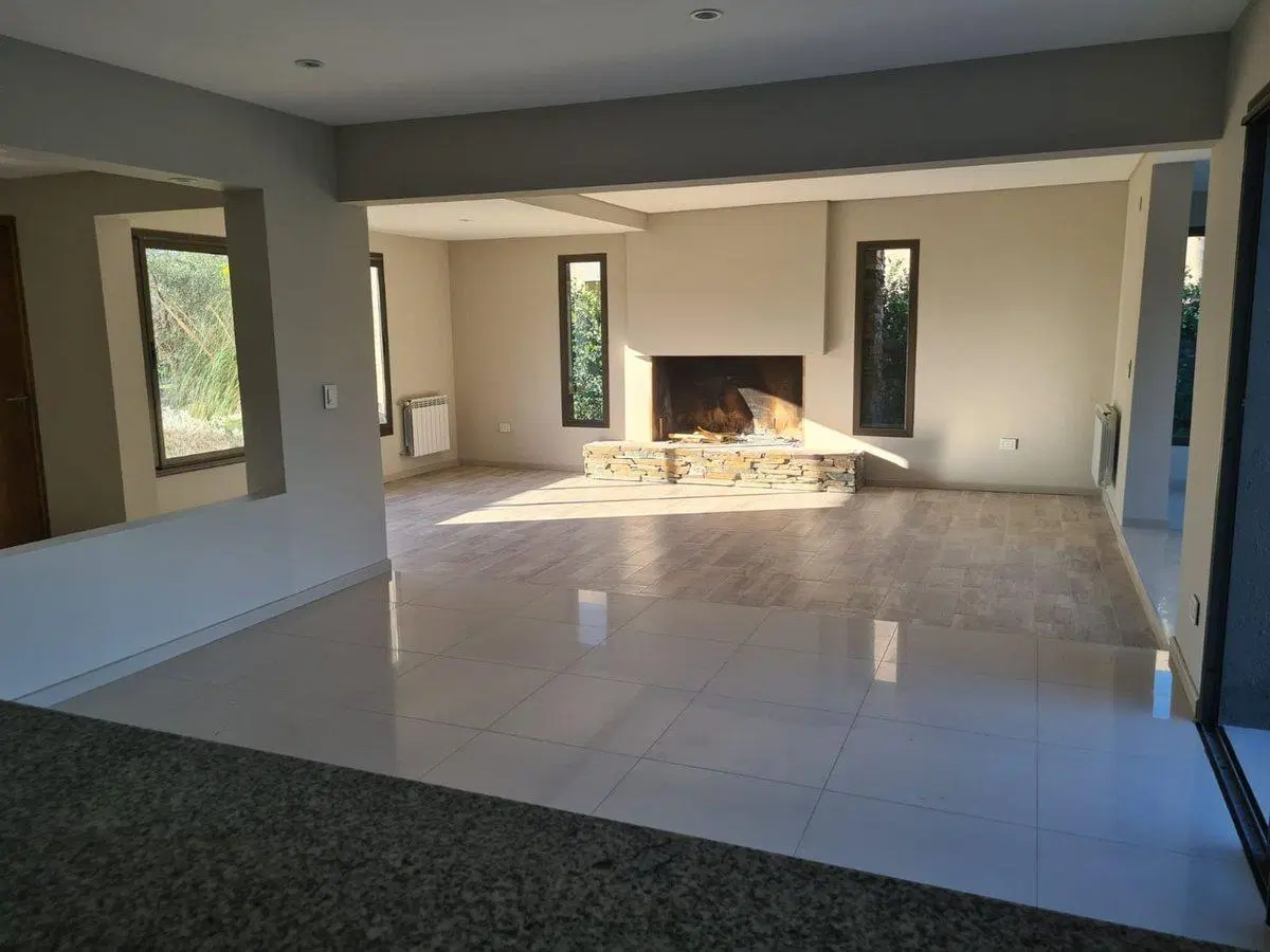 VENTA CASA BARRIO PRIVADO RUCA OLIVIA 4