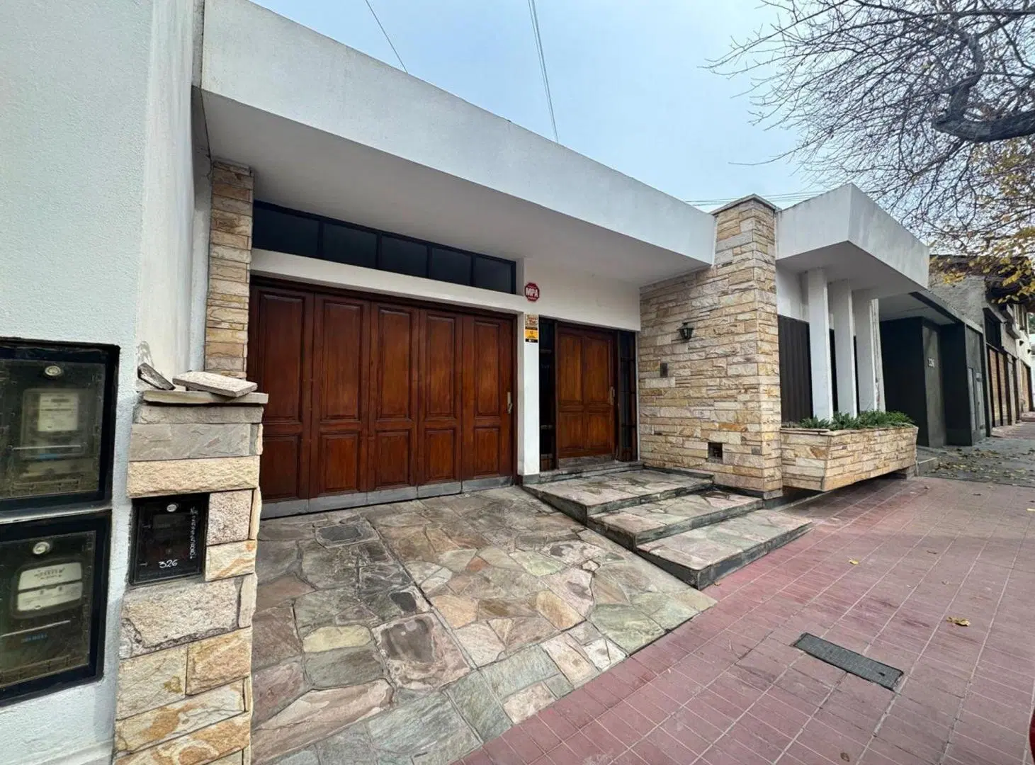 VENTA CASA APTA CREDITO QUINTA SECCIÓN MENDOZA 2