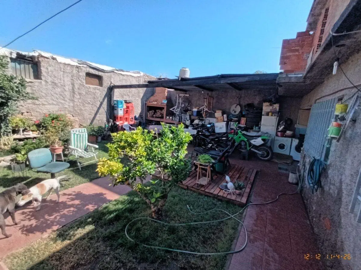 VENTA OPORTUNIDAD CASA + DEPARTAMENTO GODOY CRUZ 4