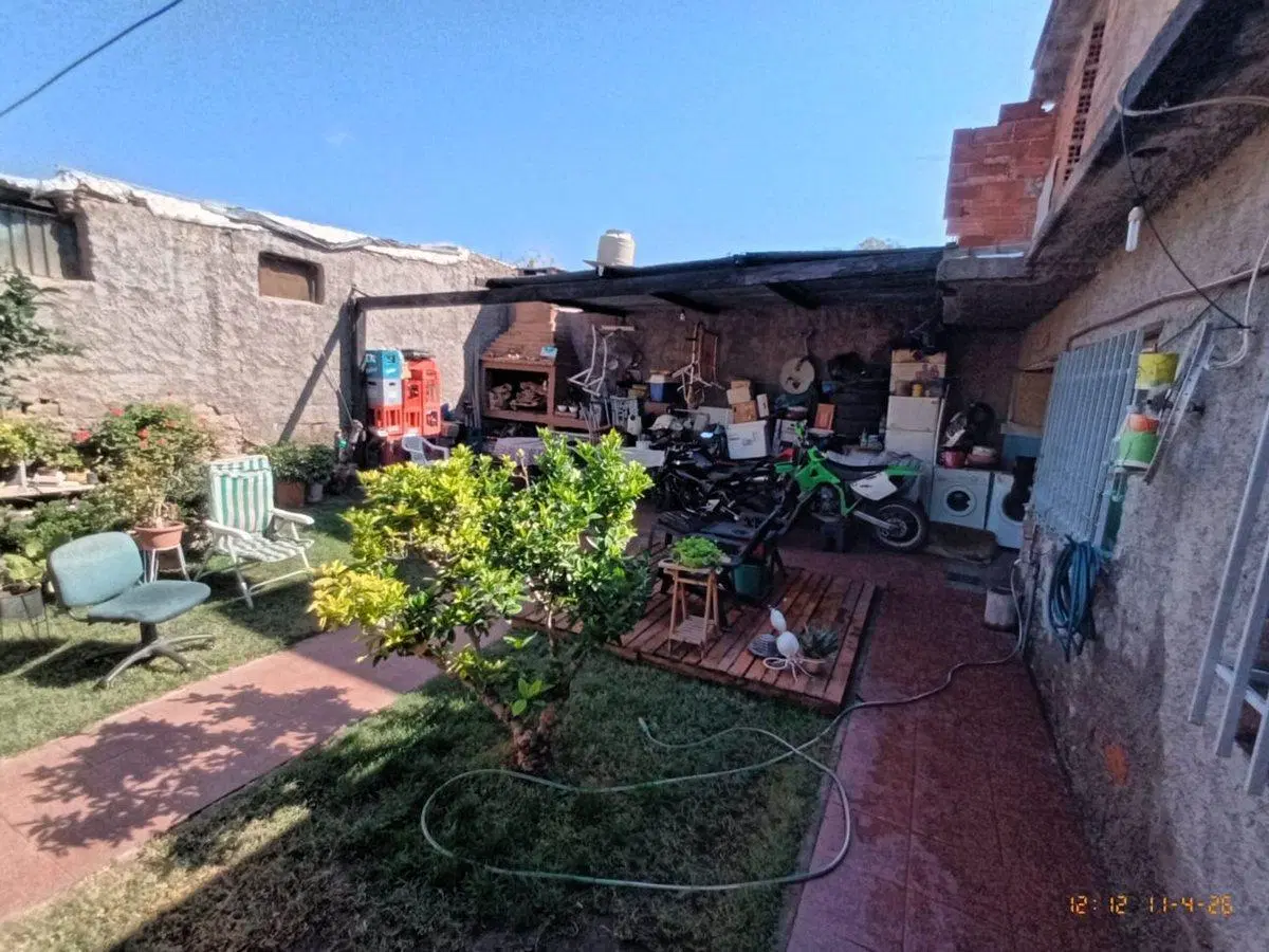 VENTA OPORTUNIDAD CASA + DEPARTAMENTO GODOY CRUZ 5
