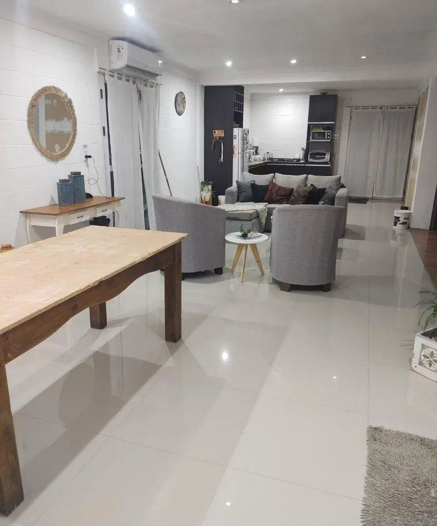 Venta Casa en Russel Maipú 3