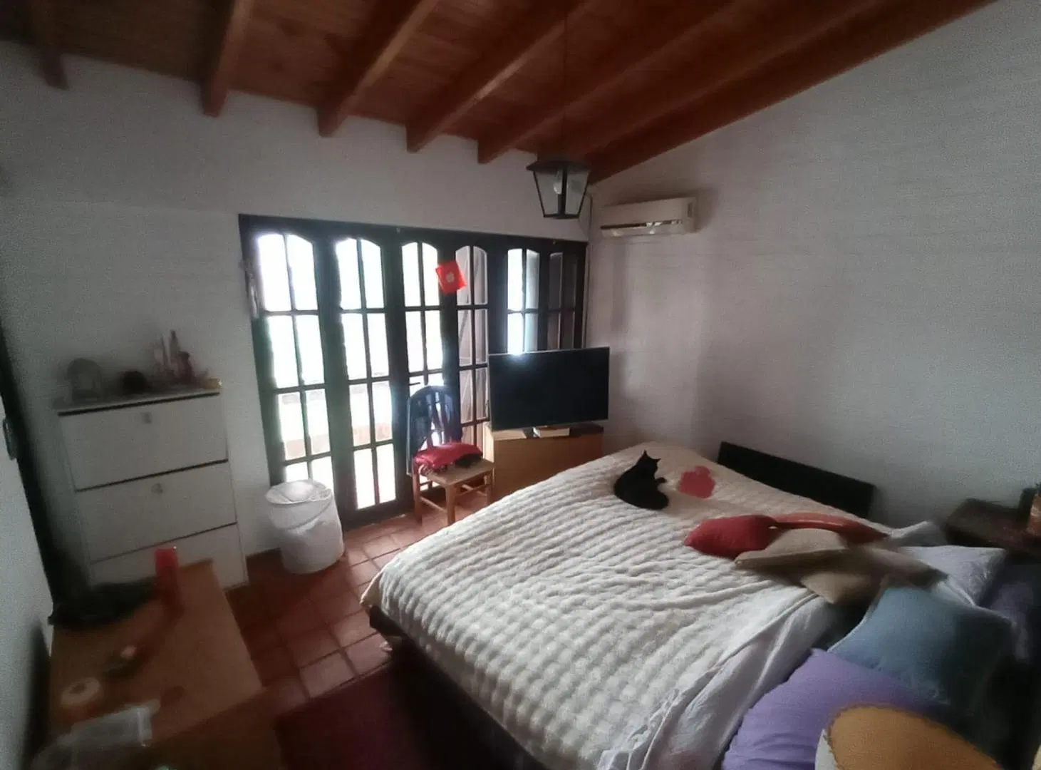 ALQUILER CASA CAPITAL 4ta OESTE 2