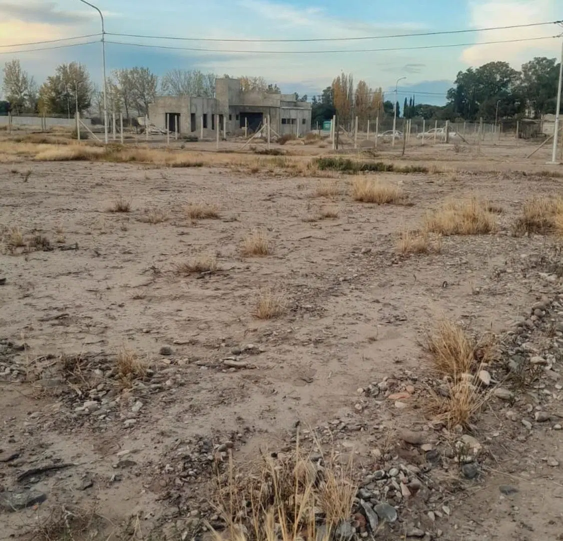 Venta de lote en Distrito Azcuenaga 3
