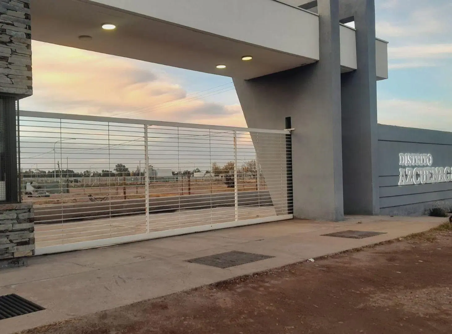 Venta de lote en Distrito Azcuenaga 2
