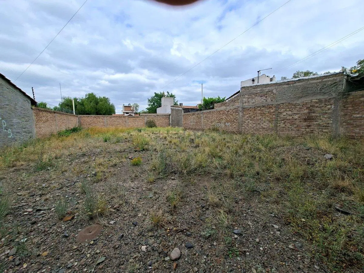 VENTA LOTE BARRIO SOBERANIA NACIONAL 8