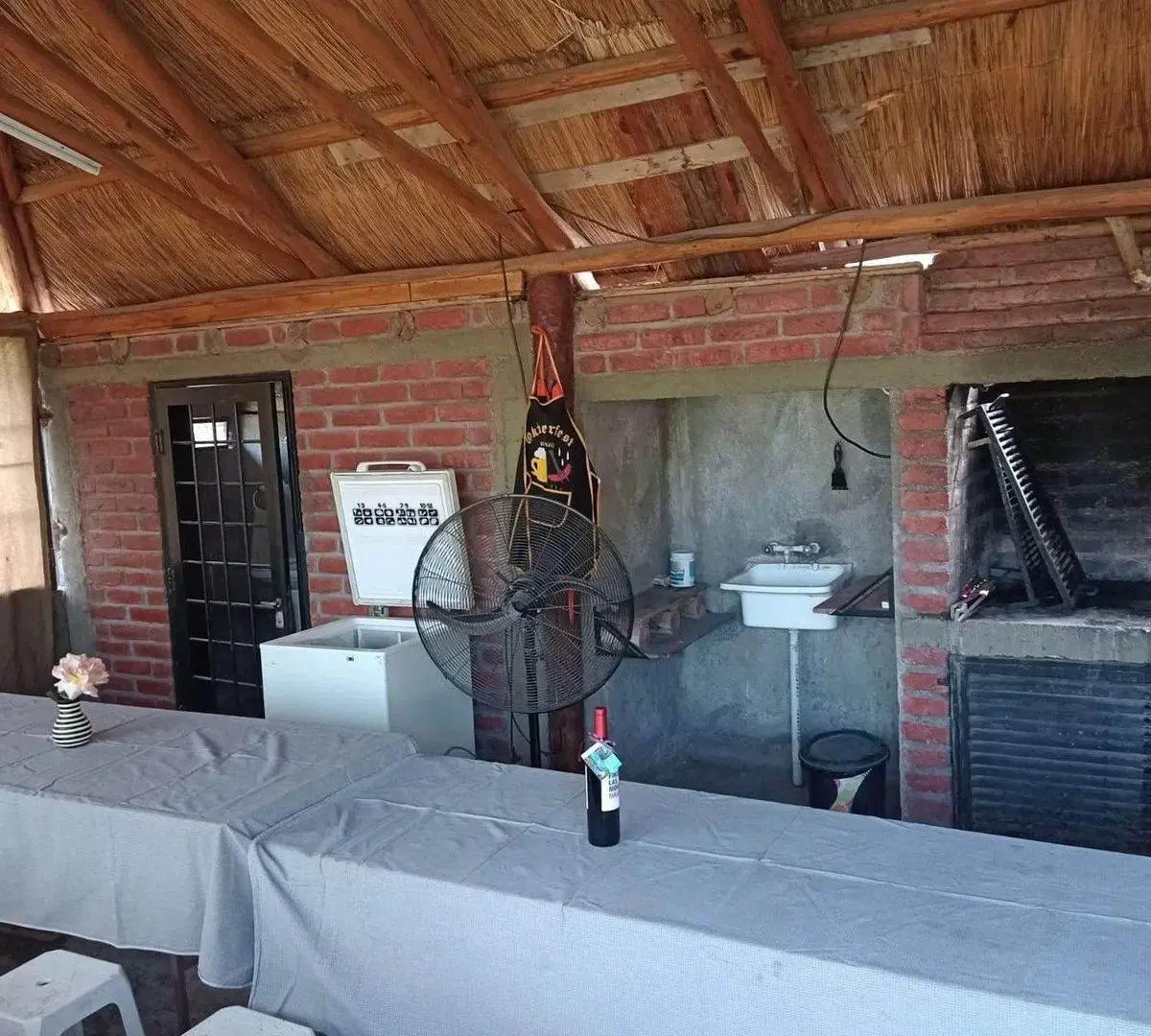 VENTA DE  CASA QUINTA CON PILETA EN MAIPU 2
