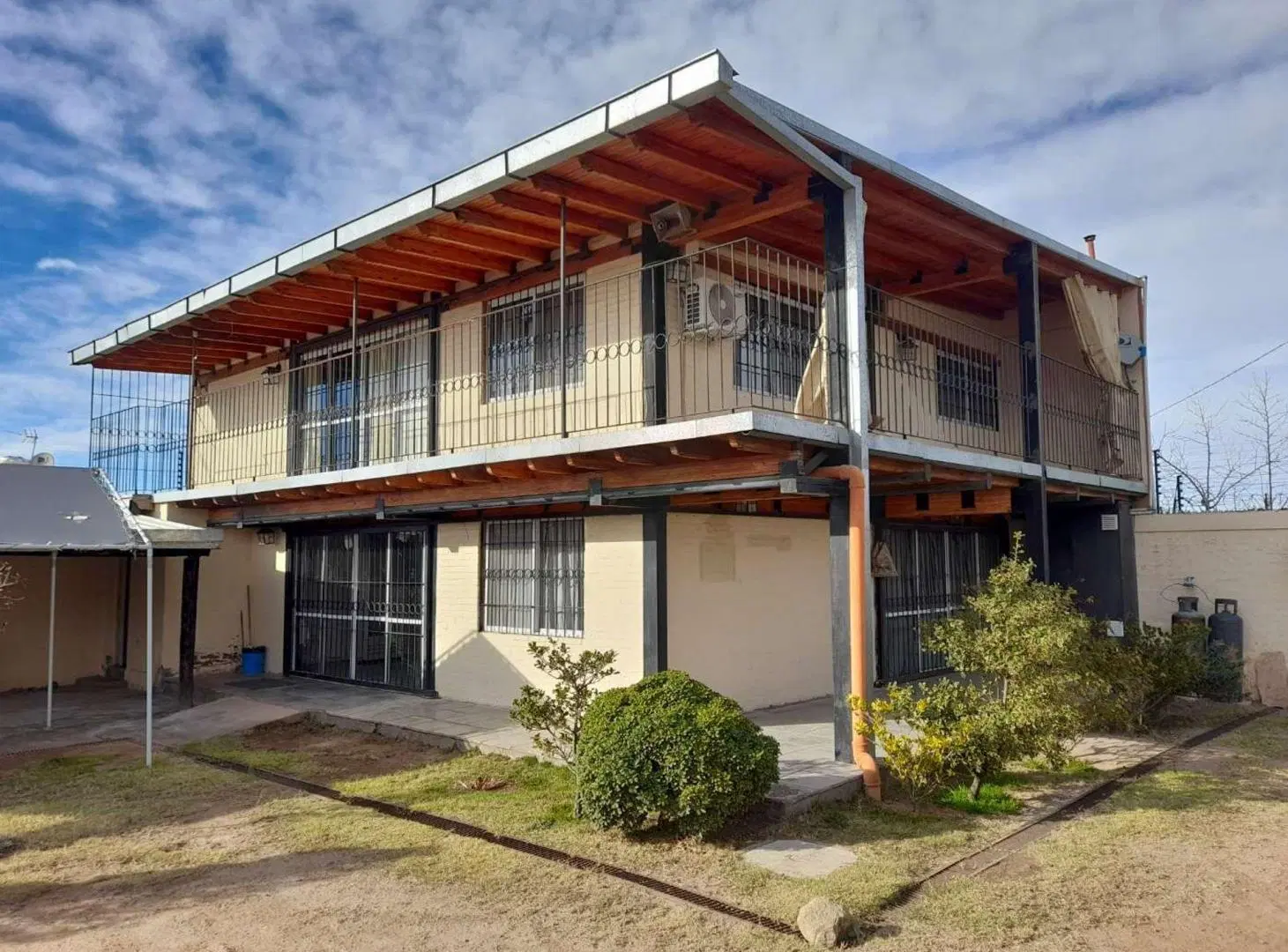 CASA EN VENTA VERTIENTES DEL PEDEMONTE LUJÁN 4