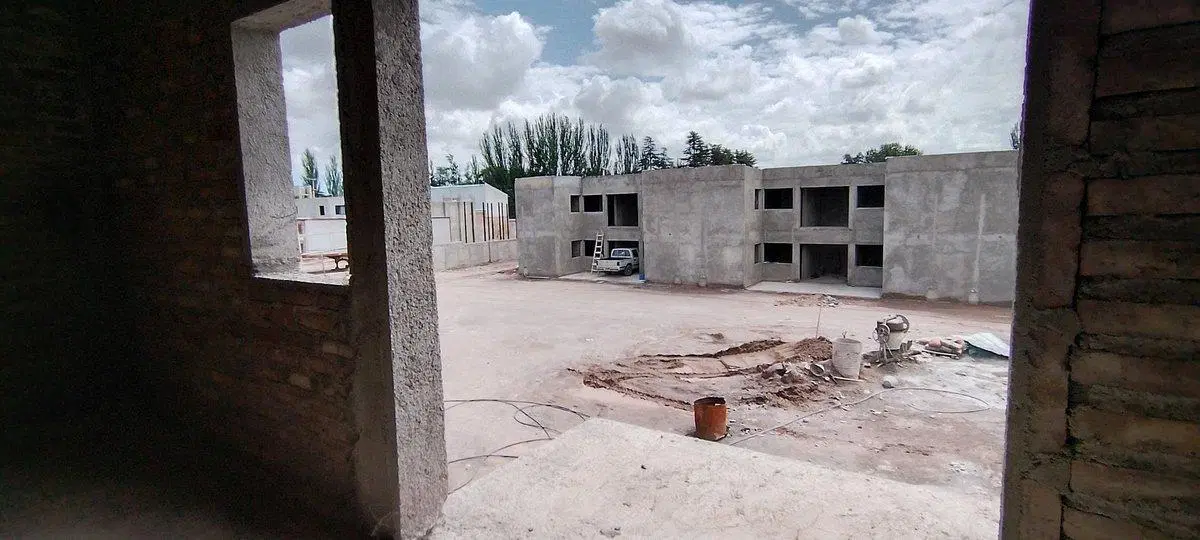 VENTA DE DÚPLEX 3 DORMITORIOS LUJAN DE CUYO 4
