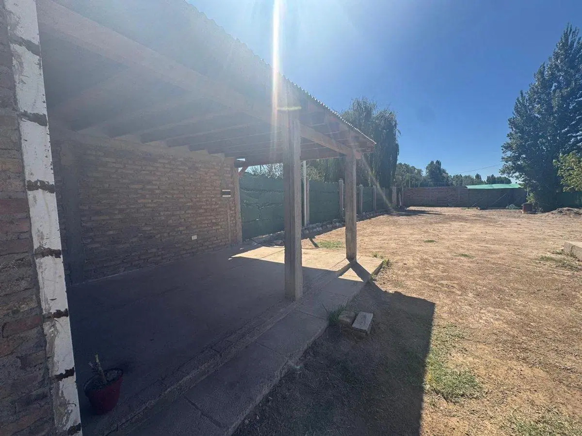 VENTA LOTE CON QUNCHO Y PILETA LUJÁN DE CUYO 5