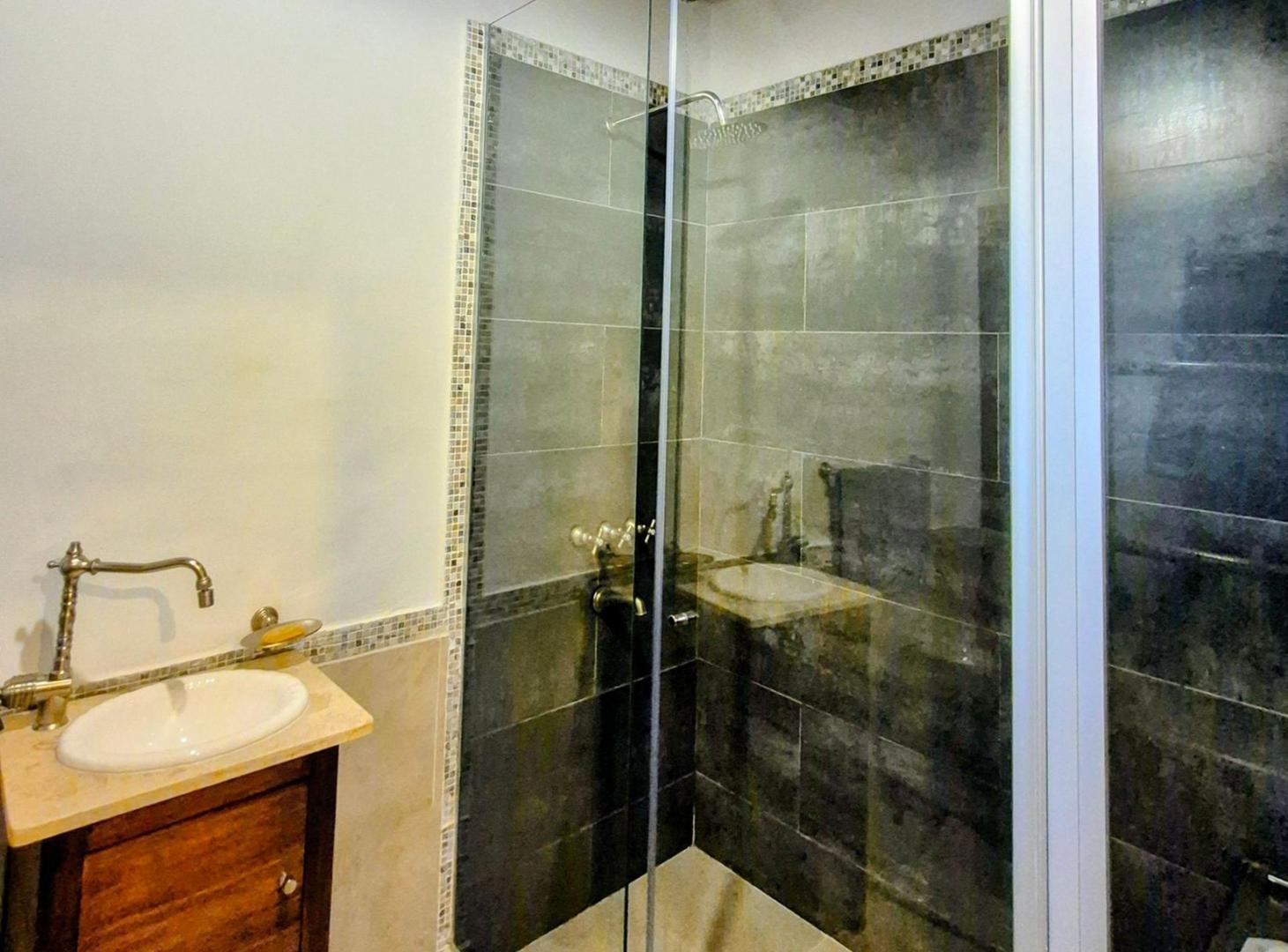 Foto de VENTA CASA ESTILO COLONIAL - CHACRAS DE CORIA, imagen 4