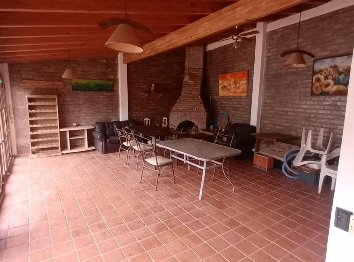 Foto de ALQUILER CASA CAPITAL 4ta OESTE, imagen 2