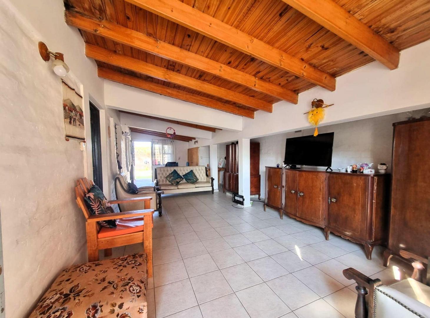 Foto de Venta casa con pileta y dpto en Las Compuertas, imagen 5