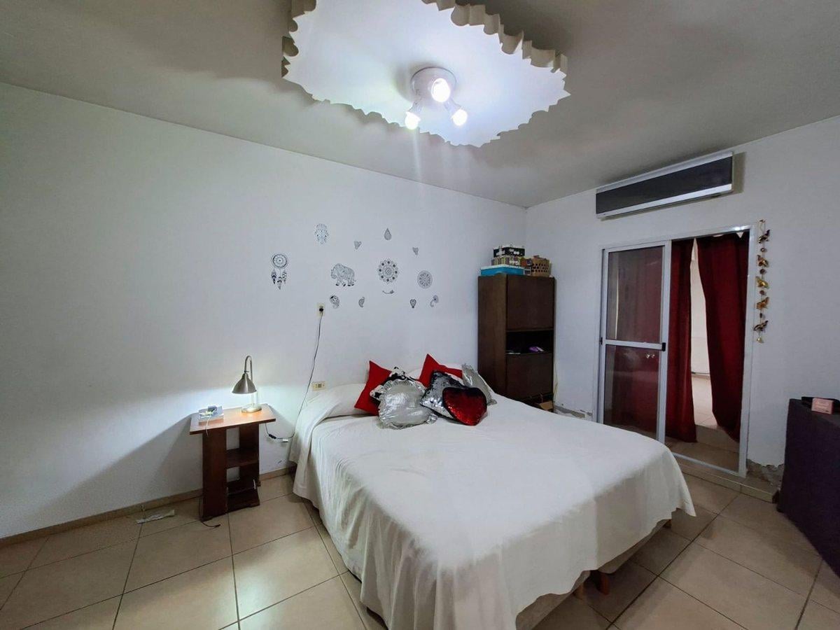 Foto de VENTA CASA 3 DORMITORIOS - LA PUNTILLA, imagen 3