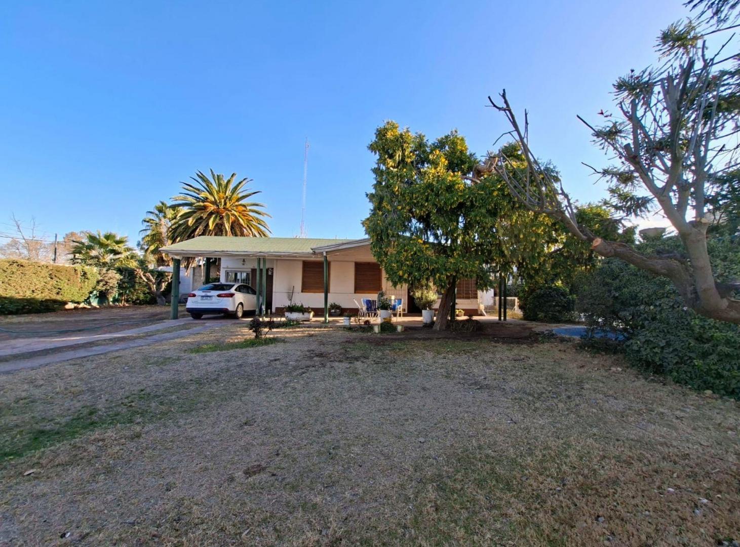 Foto de VENTA - PERMUTA CASA CON GRAN TERRENO - GODOY CRUZ, imagen 3