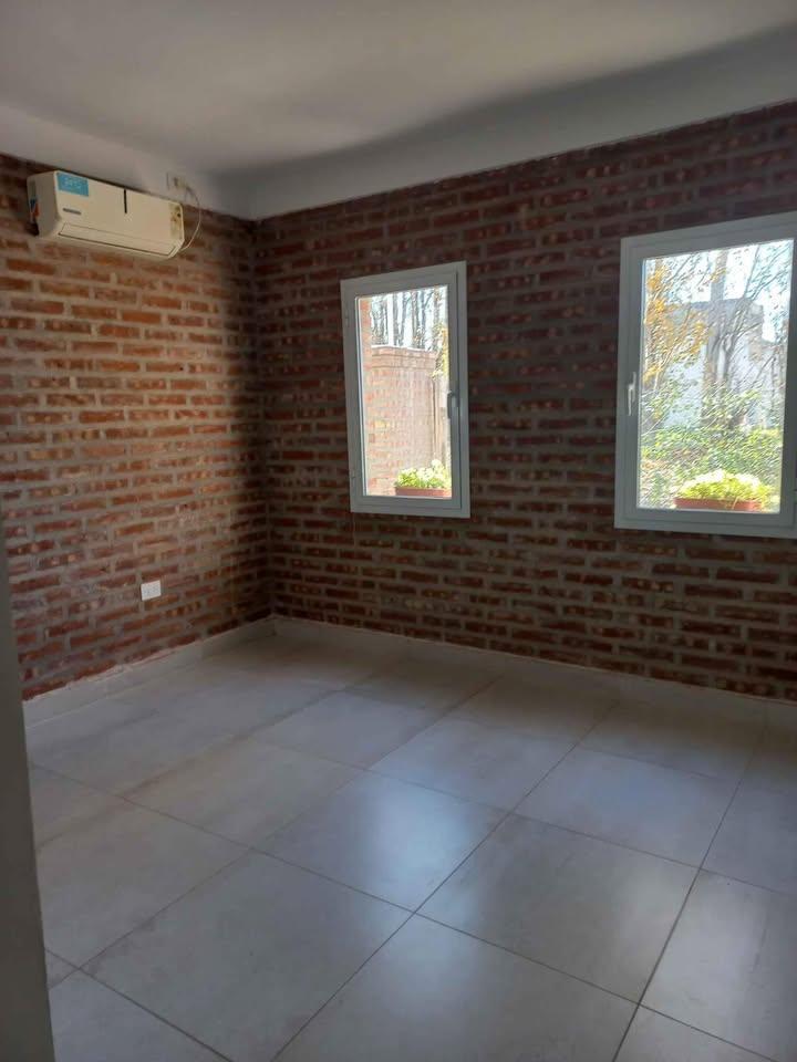 Casa de Tres Dorm. - Plottier 2
