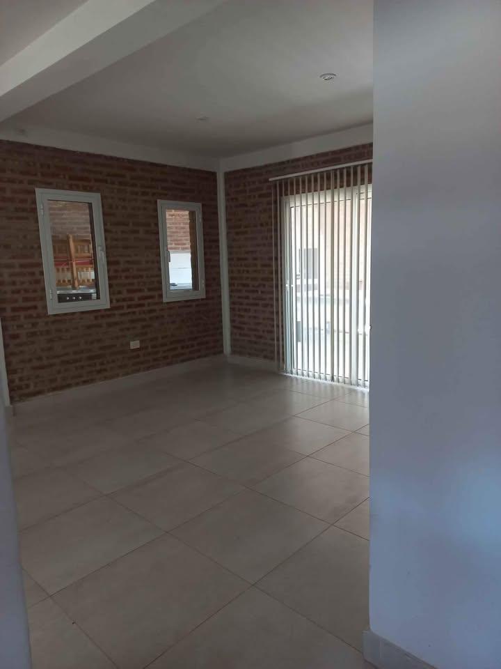 Casa de Tres Dorm. - Plottier 1