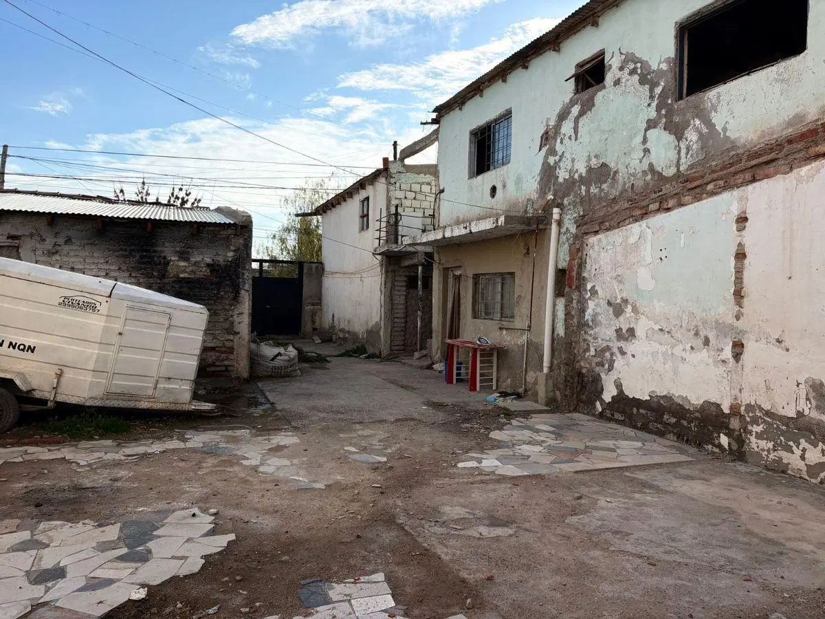 VENTA PARA INVERSION LOTE CHOCON AL 1300 3