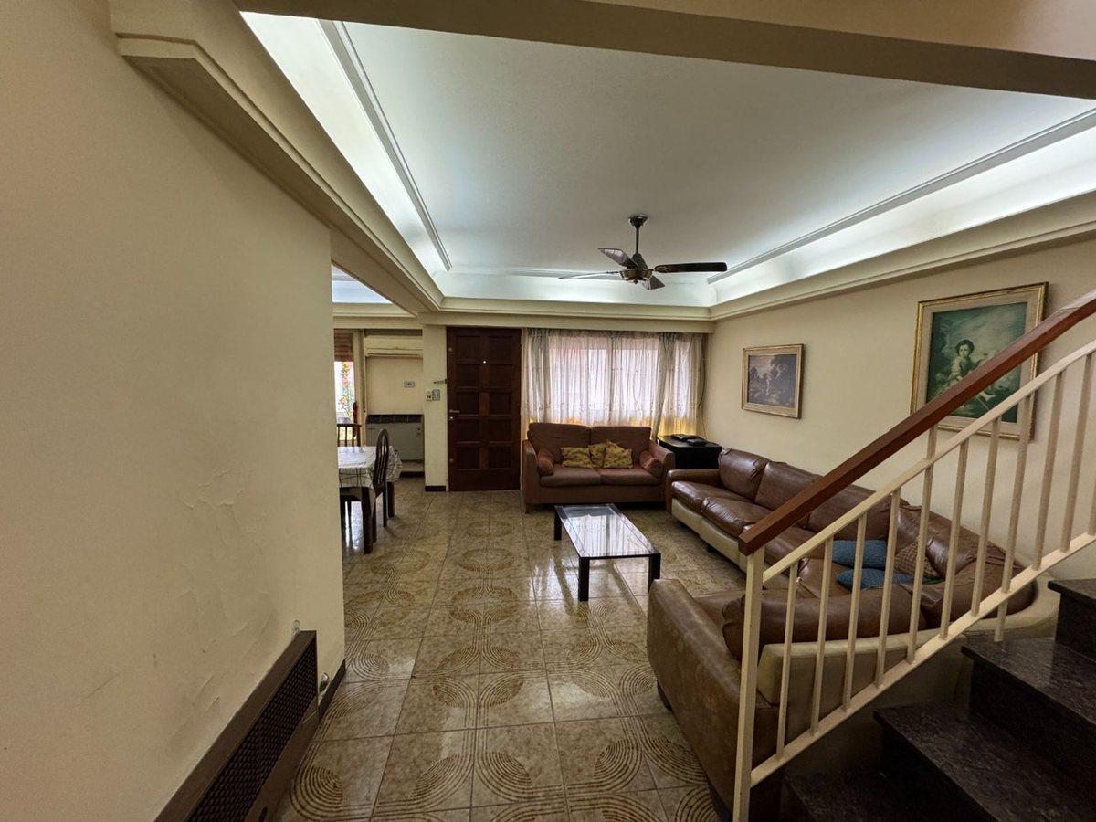 Venta Casa 6 Amb 6 Cocheras Quincho Jardin Parril 3