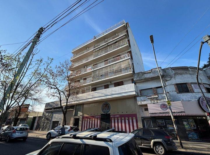 VENTA DEPARTAMENTO 4 AMB.- MATADEROS 3