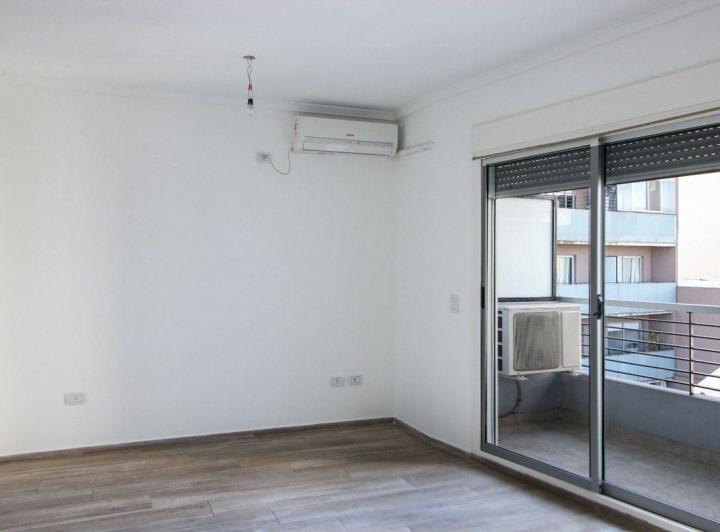 Venta de Monoamb Súper Lum con Terraza y Parrilla 3
