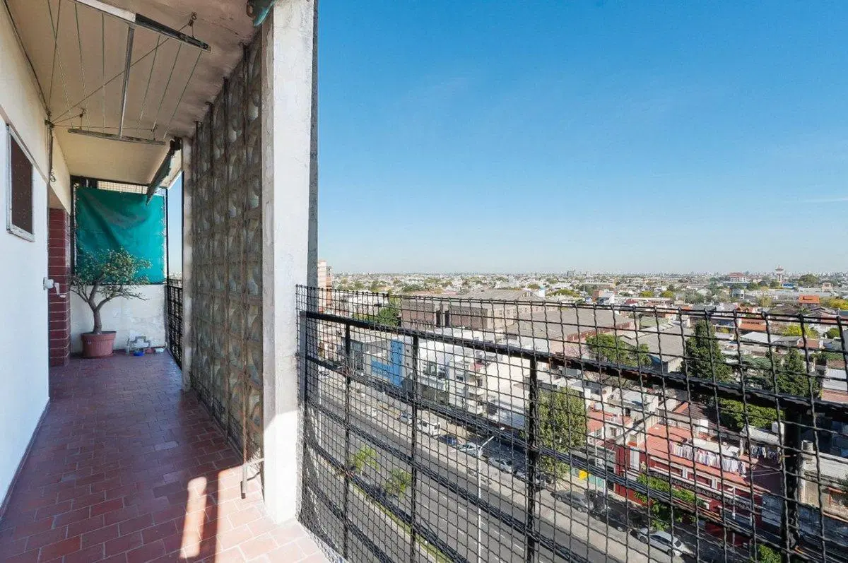 VENTA DEPTO 3 AMB. BALCON AVELLANEDA APTO CREDITO 4