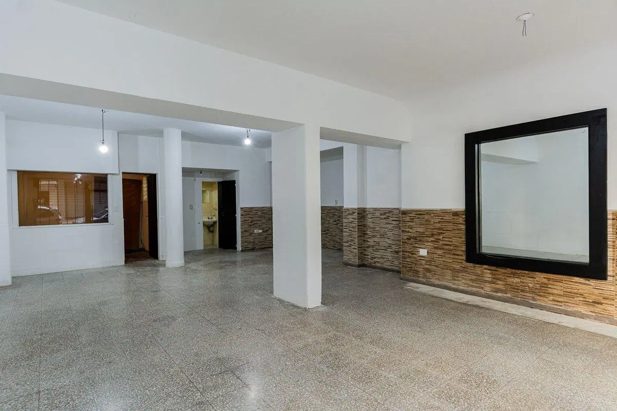 Local Venta Barrio Norte 70 metros CON RENTA 2