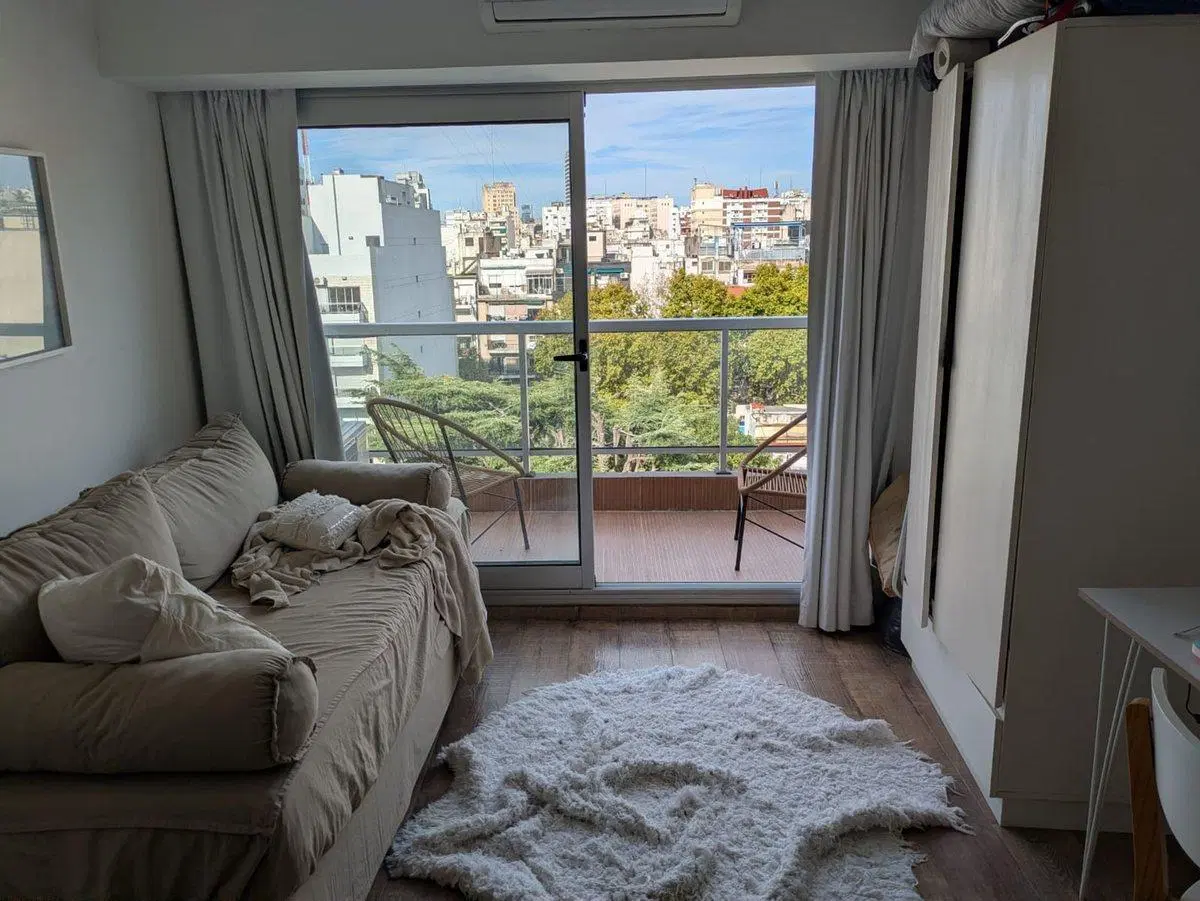 ALQUILER MONOAMBIENTE CON BALCON EN RECOLETA 3