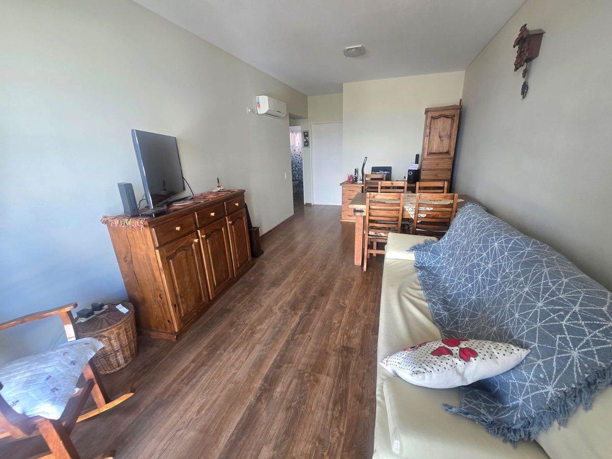 Depto 2 amb en venta con cochera Parque Chacabuco