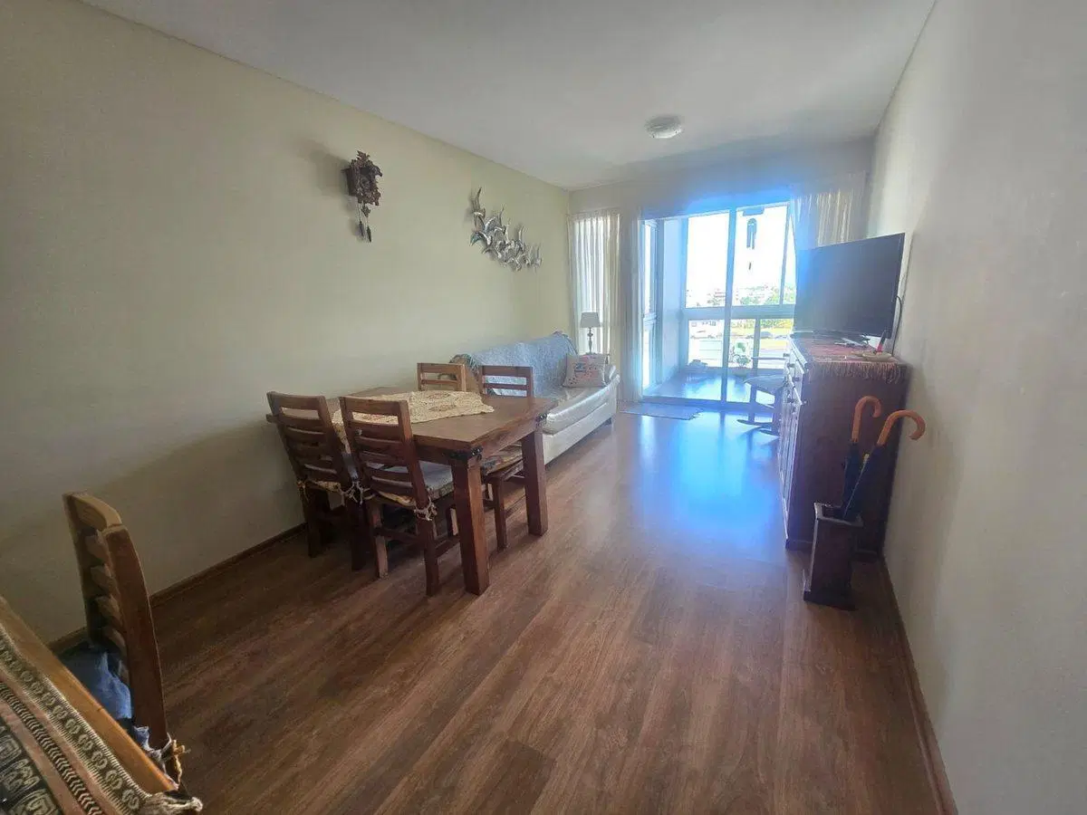 Depto 2 amb en venta con cochera Parque Chacabuco 3