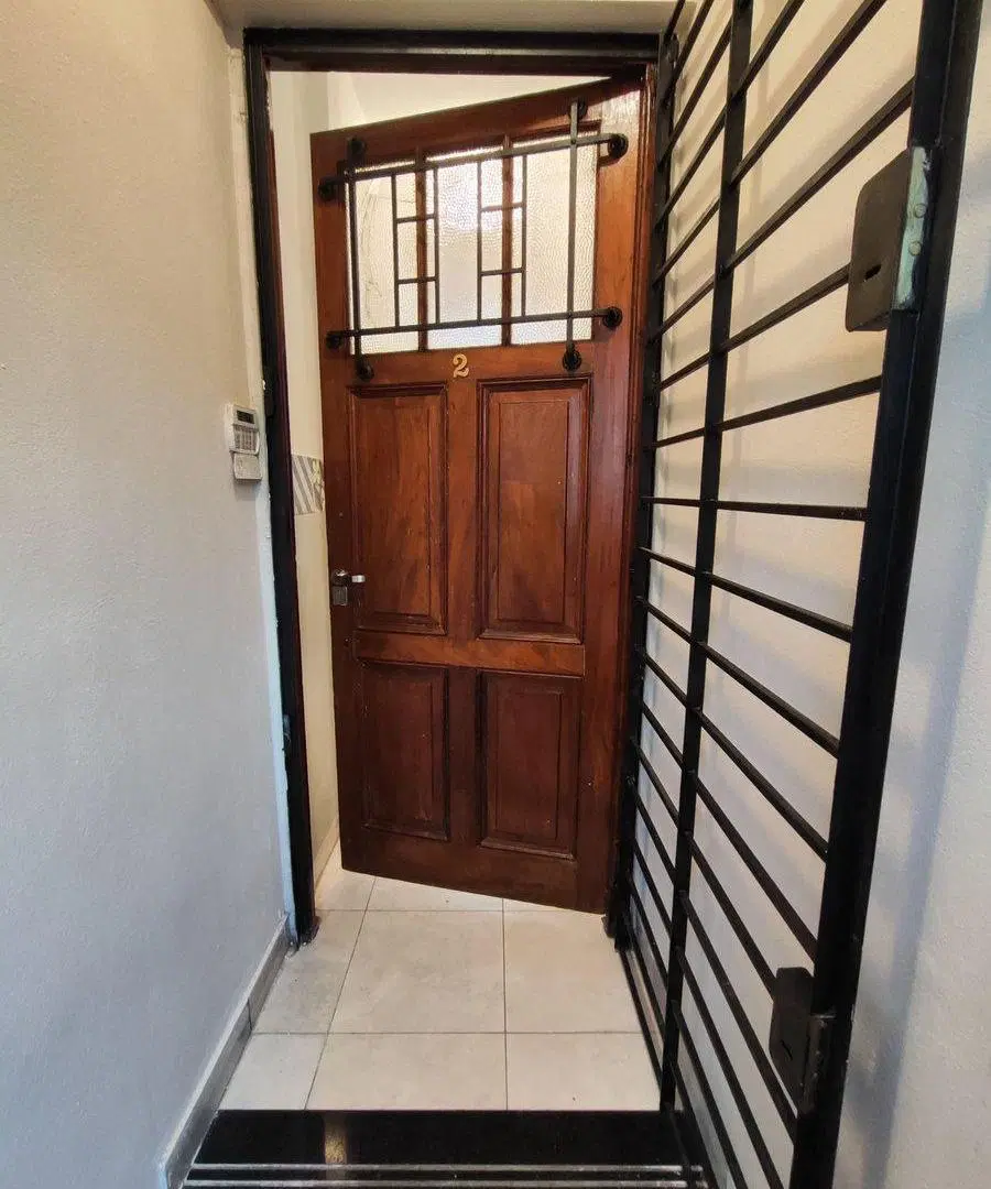 VENTA CASA CON DOS PH 2 PLANTAS VILLA GRAL MITRE 5