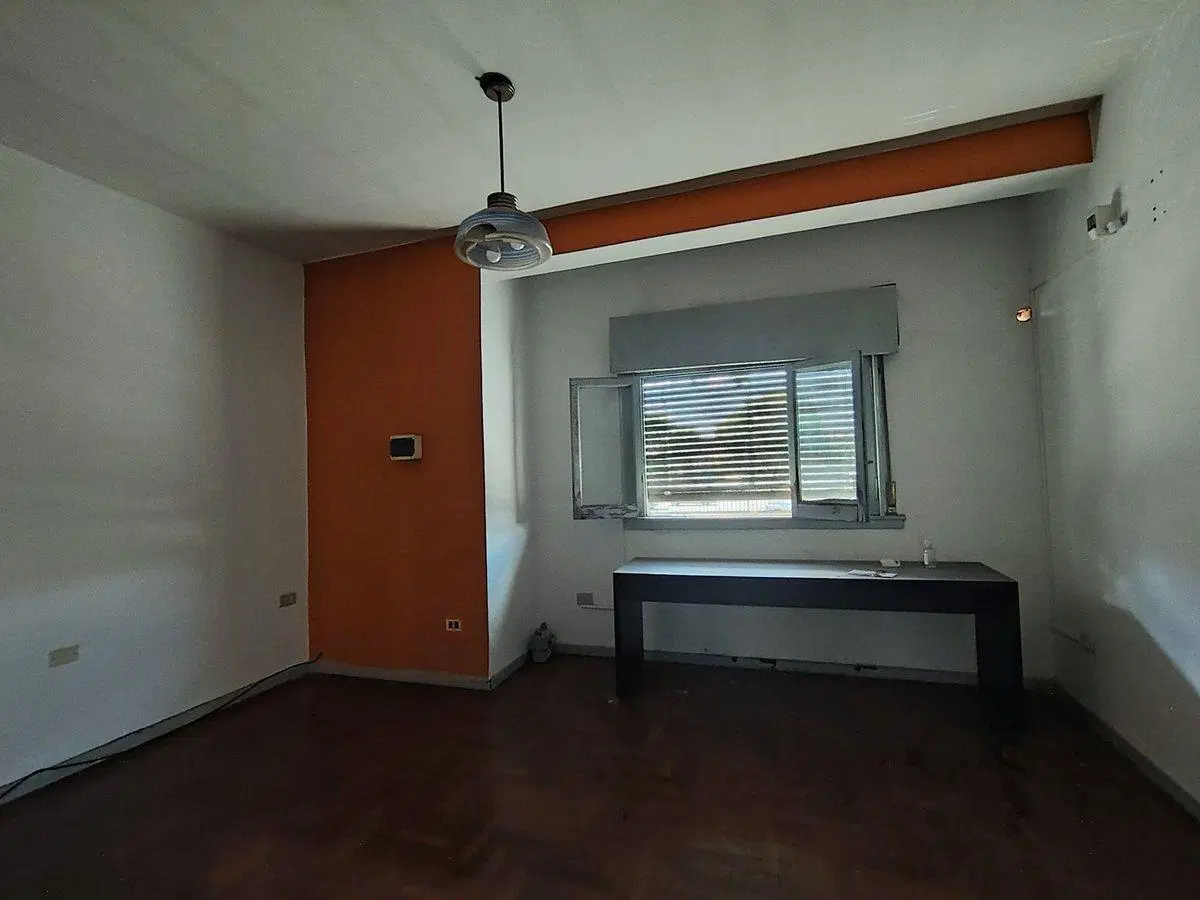 VENTA PH 2 AMBIENTES SIN EXPENSAS CIUDADELA 5