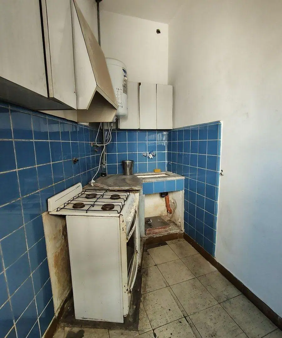 VENTA PH 2 AMBIENTES SIN EXPENSAS CIUDADELA 4
