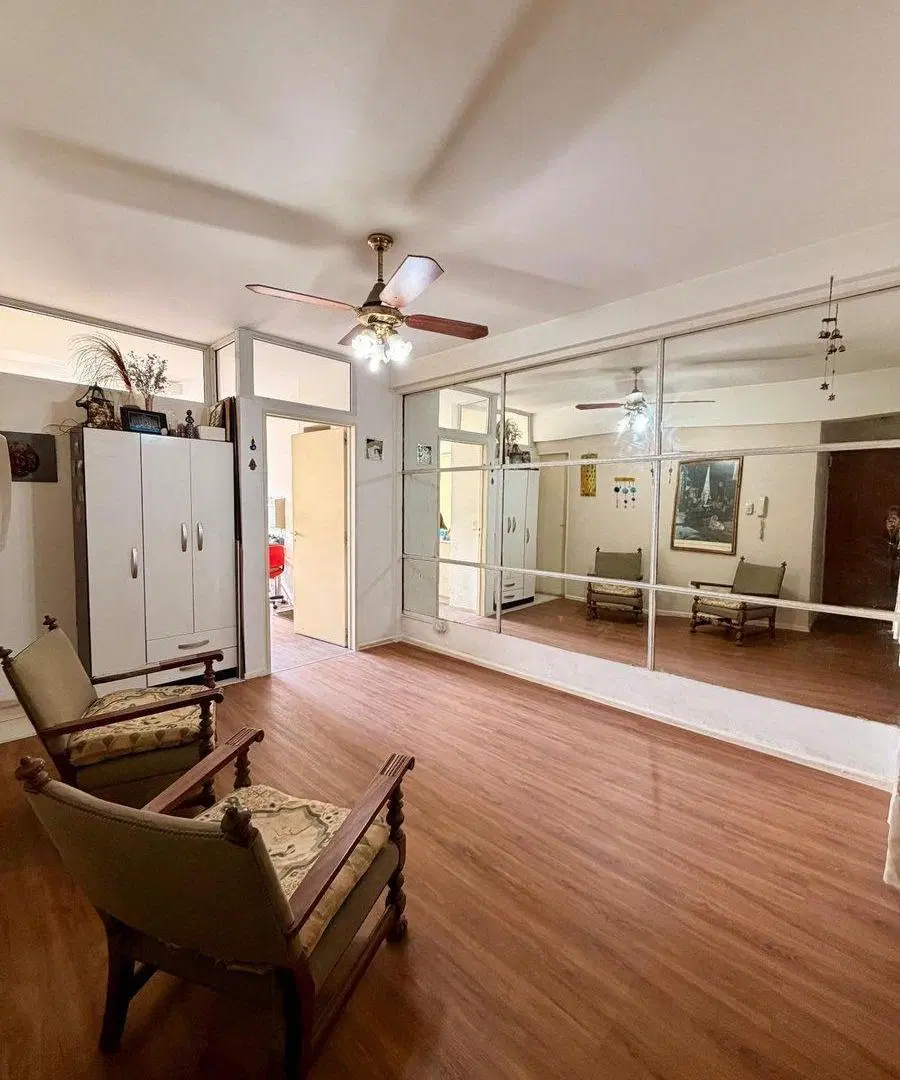 Venta Dpto 2 Amb vista Abierta Avenida Corrientes 2