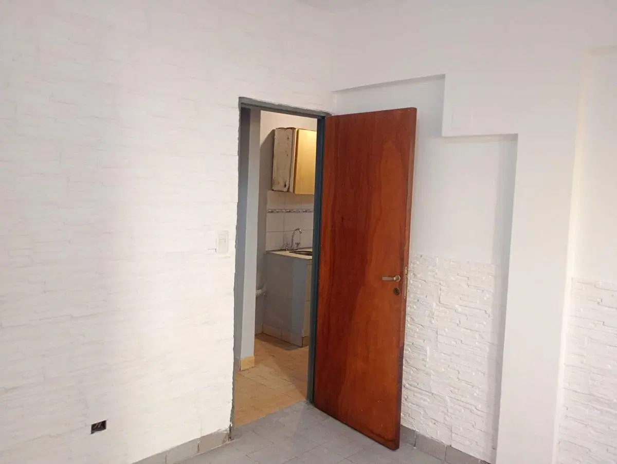 Venta Dpto 3 Amb en Gral San Martín. Patio propio. 4