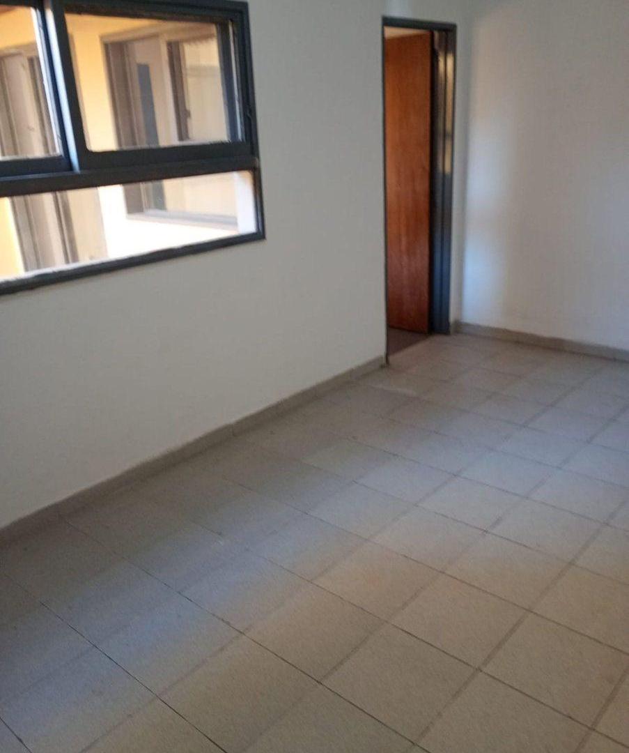 Venta Dpto 3 Amb en Gral San Martín. Patio propio.